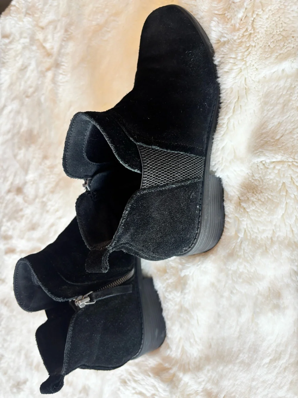 Easy Spirit Black Suede Ankle Booties LIKE NEW